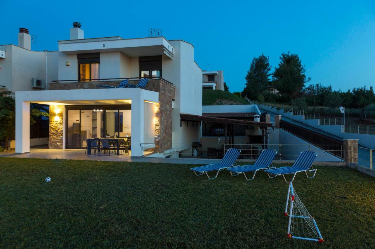 Villa Rossa Hanioti Eksteriør billede